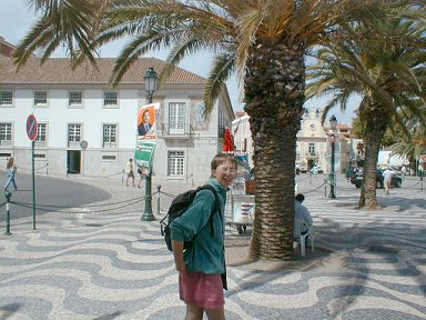 Nicky in the square in Cascais