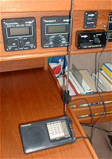 VHF broadcast receiver